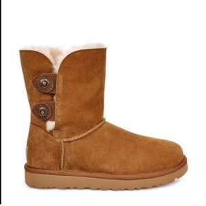 Ugg Marciella II Chestnut Brown Shrt Boots 9